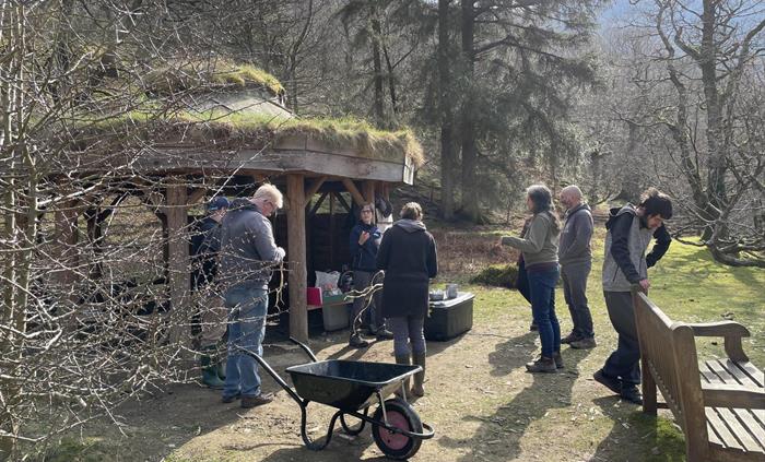 Making cordage - bespoke bushcraft sessions